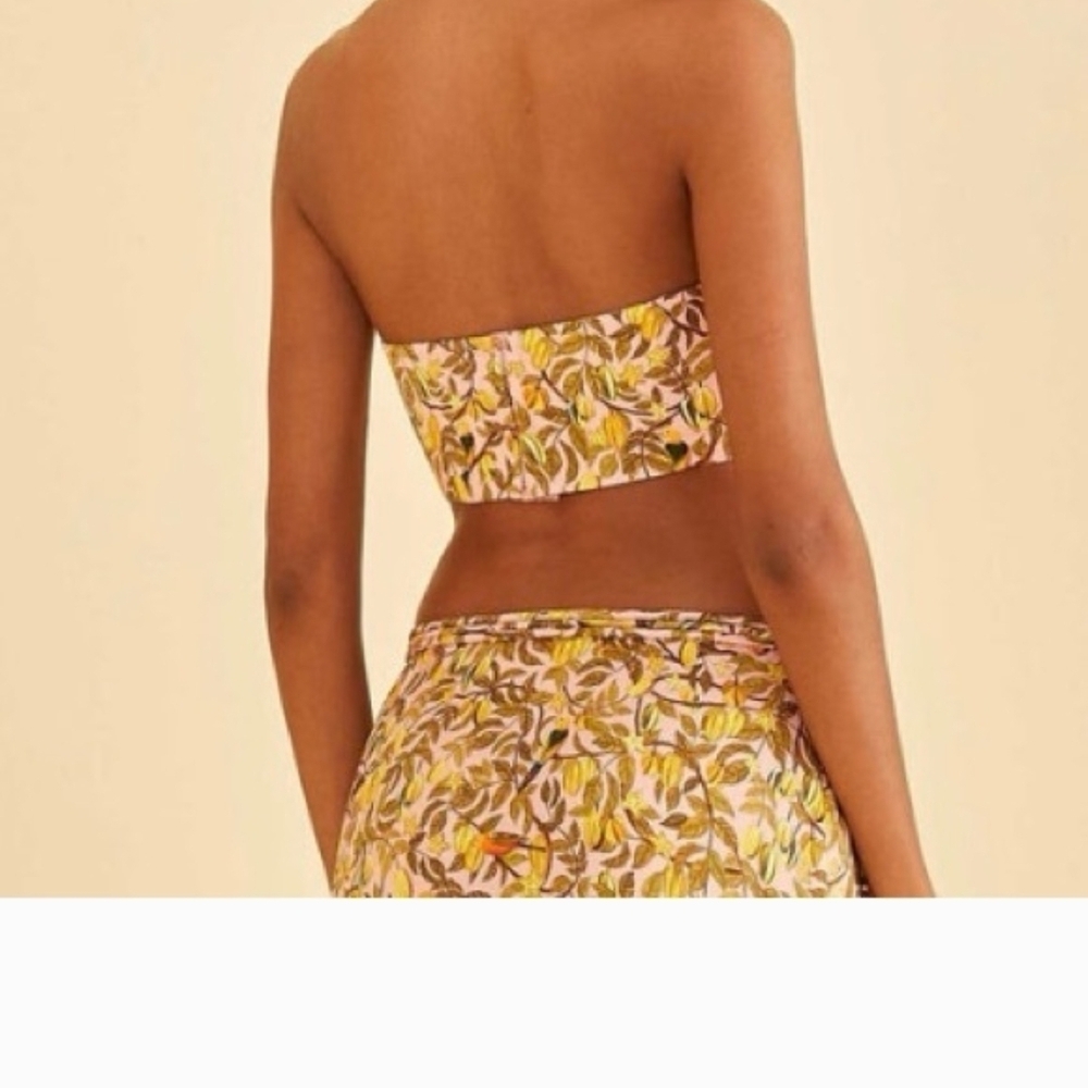 FARM Rio Yellow Floral Crop Top - Picture 2 of 8